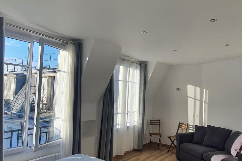 Studio De Charme Toits Parisiens Exteriör bild